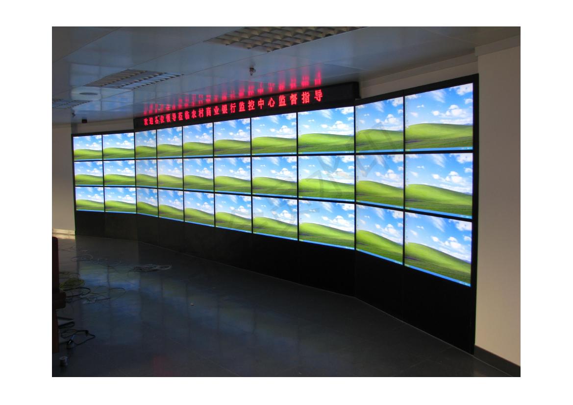 DSQ-4����ĳ���е���ǽ